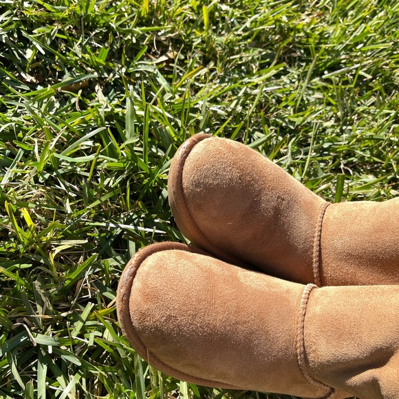 UGG Classic Tall chestnut Size 5 womens winter boots - Picture 5 of 11